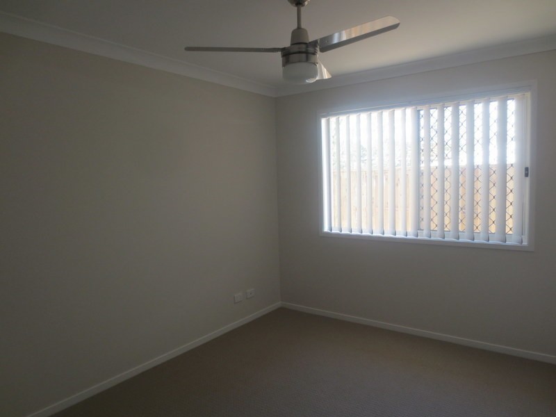 1/12 Dorretti Circuit, Upper Coomera QLD 4209