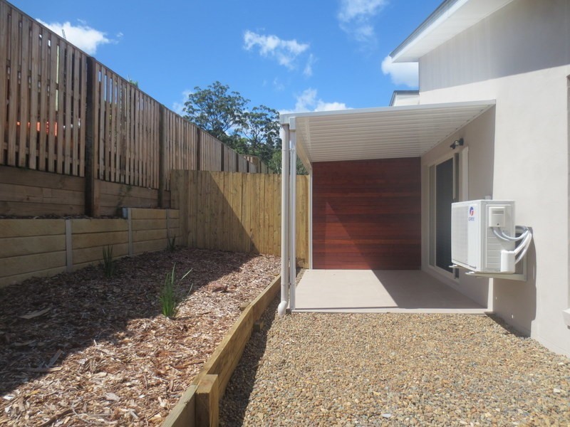 1/12 Dorretti Circuit, Upper Coomera QLD 4209