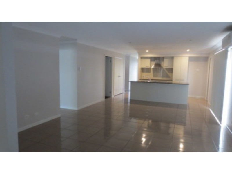 25 Gresswell Crescent, Upper Coomera QLD 4209