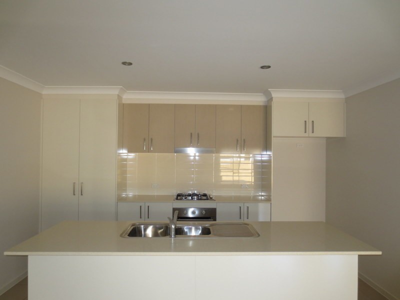 25 Conimbla Crescent, Waterford QLD 4133