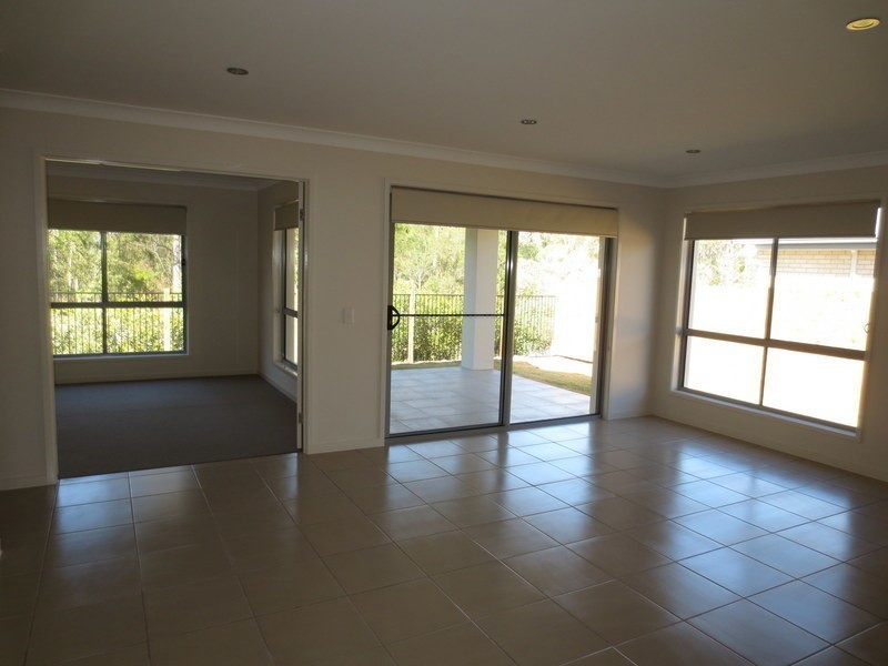 25 Conimbla Crescent, Waterford QLD 4133