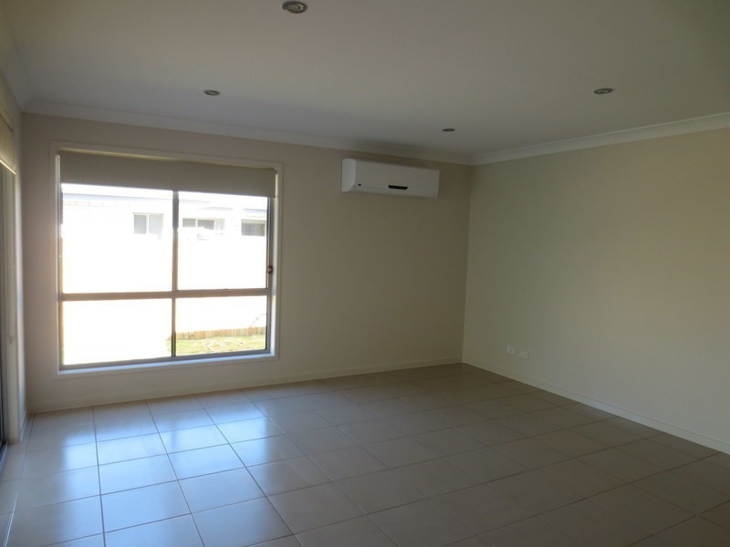 25 Conimbla Crescent, Waterford QLD 4133