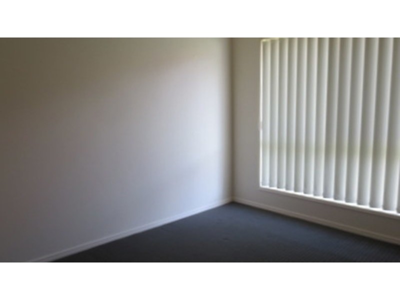 10 Goldcrest Drive, Upper Coomera QLD 4209