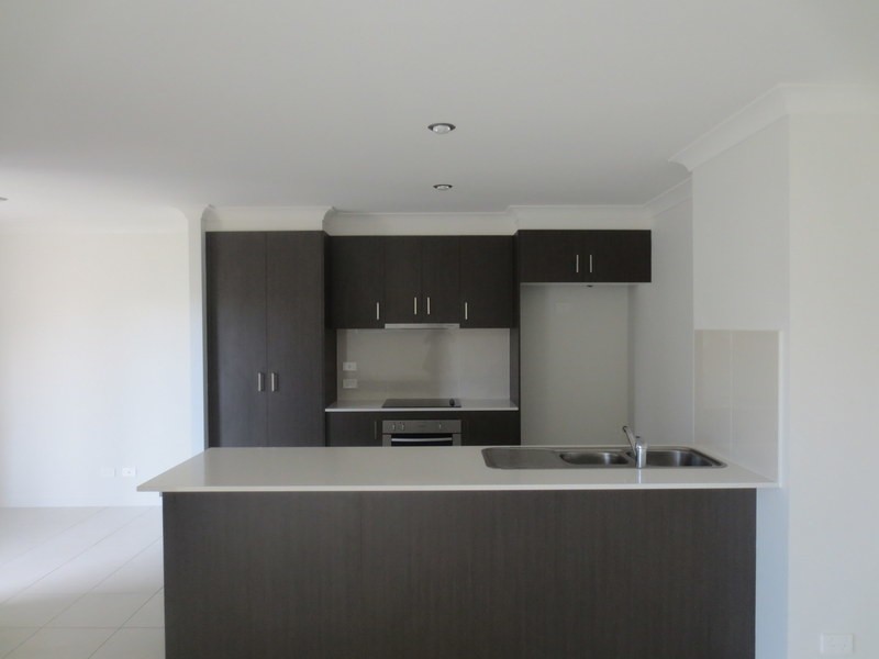 9/2 Kay Street, Pimpama QLD 4209