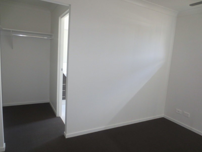 9/2 Kay Street, Pimpama QLD 4209