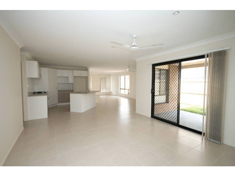 66 Lisa Crescent, Coomera QLD 4209