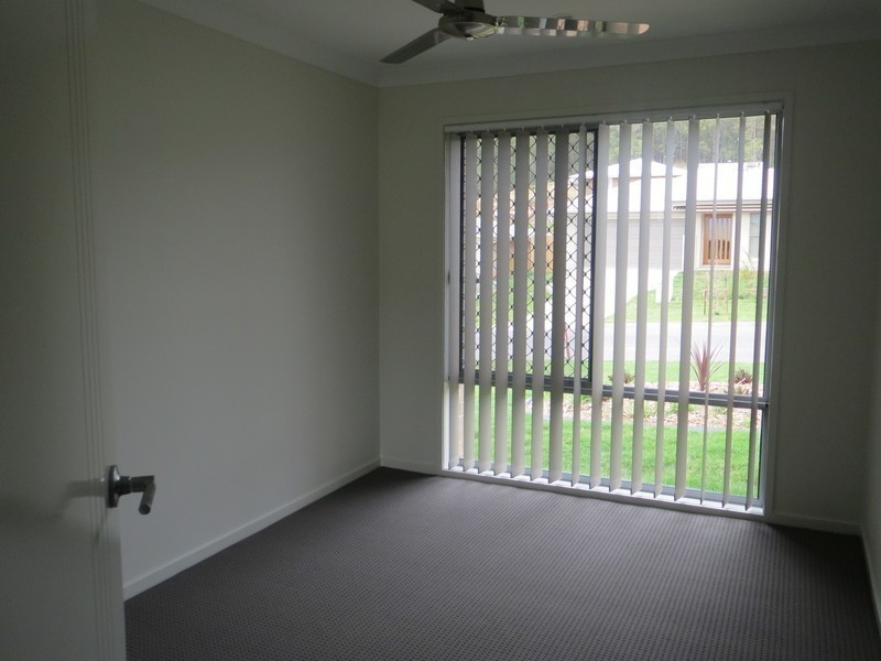 70 Edgeware Street, Pimpama QLD 4209