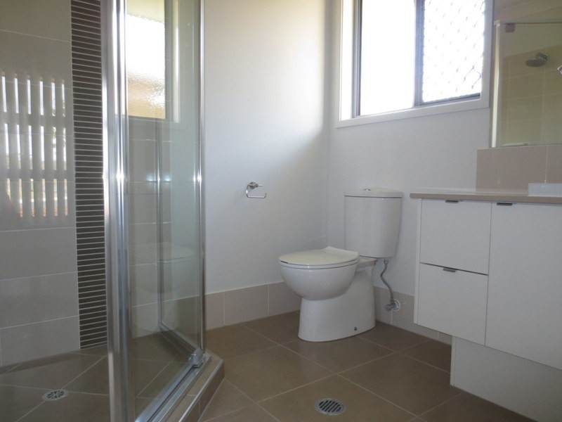 16 Charles Avenue, Pimpama QLD 4209