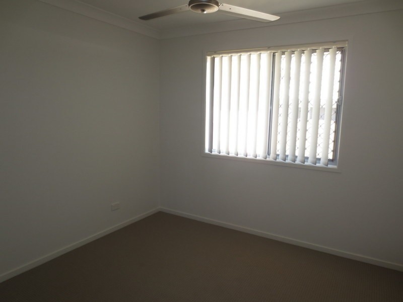 16 Charles Avenue, Pimpama QLD 4209