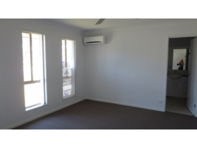 17 Alexa Rise, Upper Coomera QLD 4209