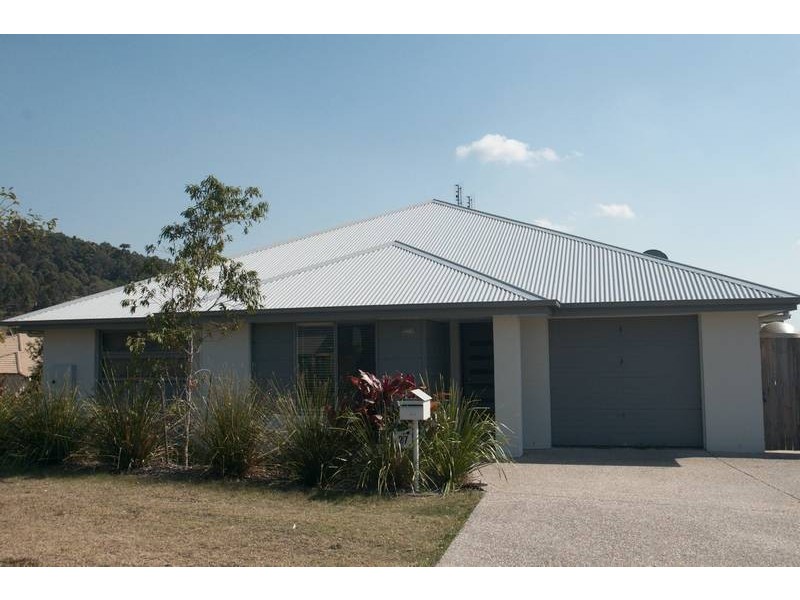 1/27 Filbert Street, Upper Coomera QLD 4209