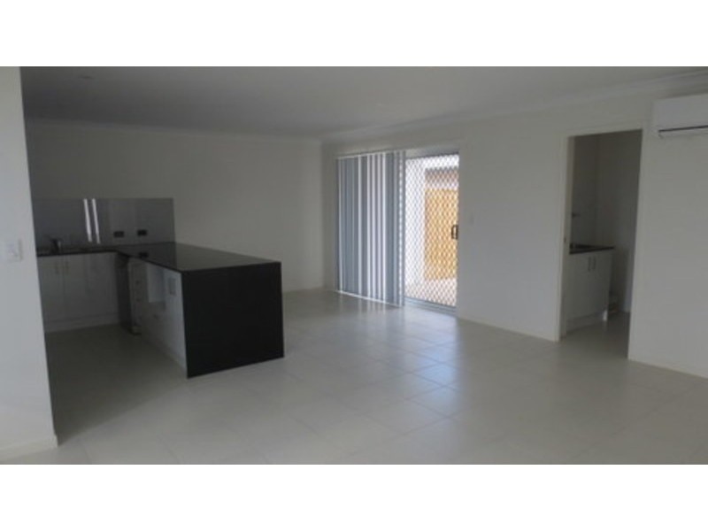 1/7 Bottle Brush Circuit, Coomera QLD 4209