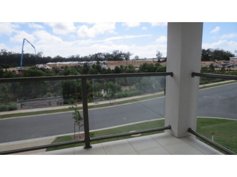 1/7 Bottle Brush Circuit, Coomera QLD 4209