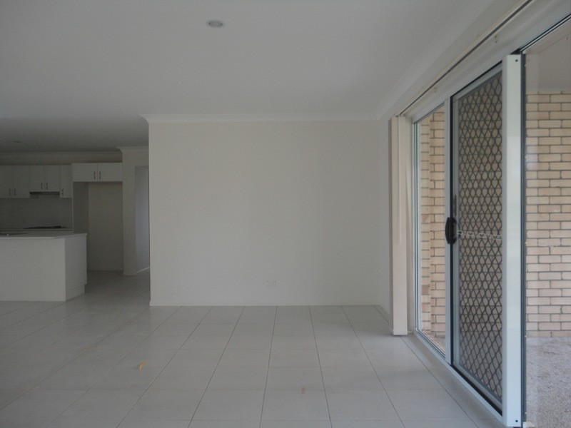 8. Earleham Court., Pimpama QLD 4209