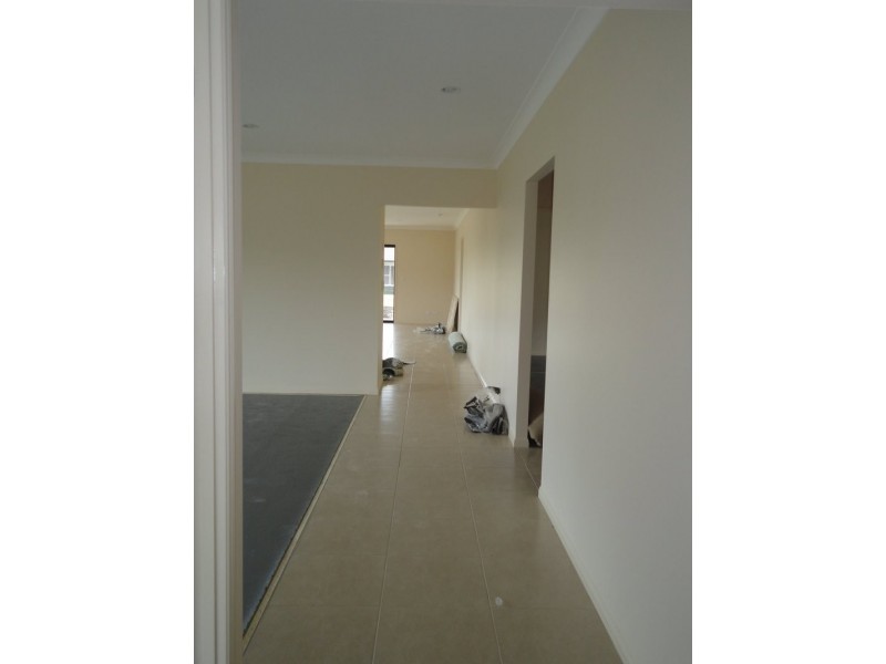 4 Aston Street, Upper Coomera QLD 4209