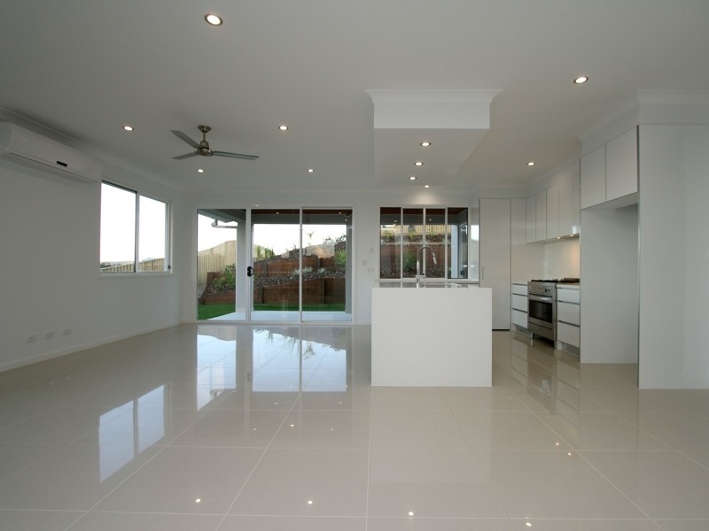 18 Marrinup Street, Upper Coomera QLD 4209