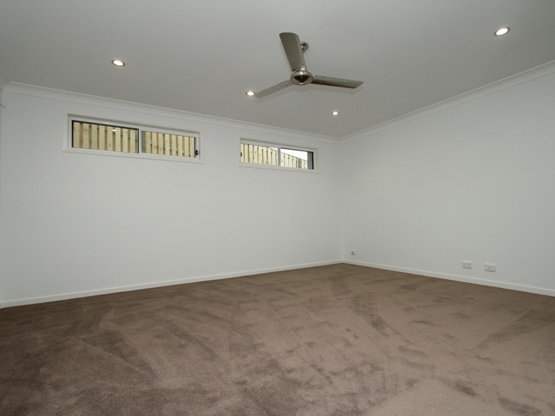 18 Marrinup Street, Upper Coomera QLD 4209
