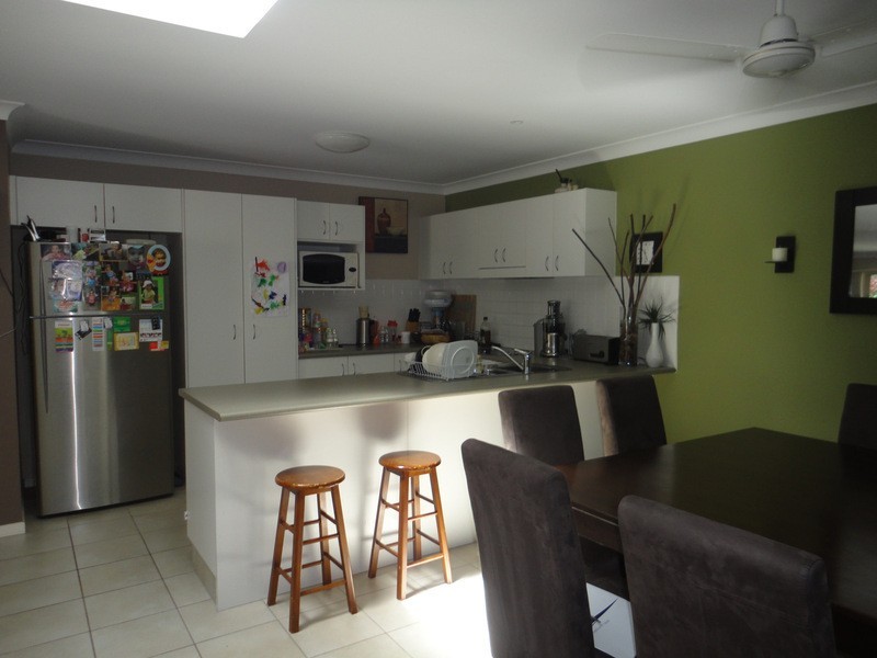 2/2 Heather Drive, Upper Coomera QLD 4209