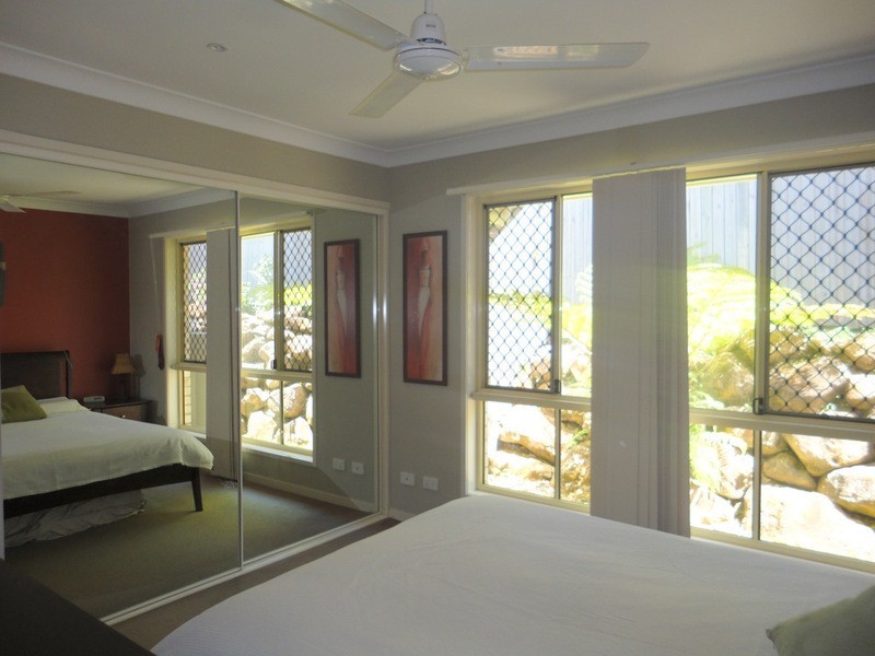 2/2 Heather Drive, Upper Coomera QLD 4209