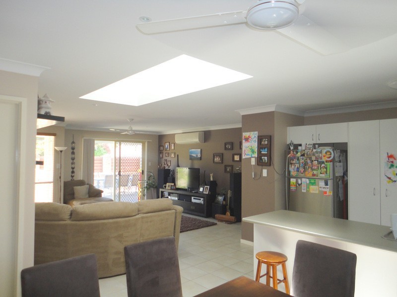 2/2 Heather Drive, Upper Coomera QLD 4209