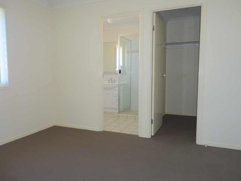 5 Old Kent Road, Upper Coomera QLD 4209