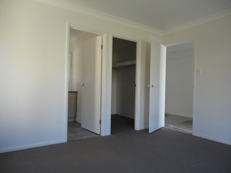 18 Hanover Drive, Pimpama QLD 4209