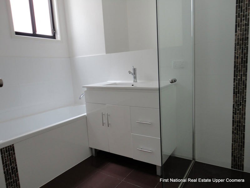 2/38 Murray Circuit, Upper Coomera QLD 4209