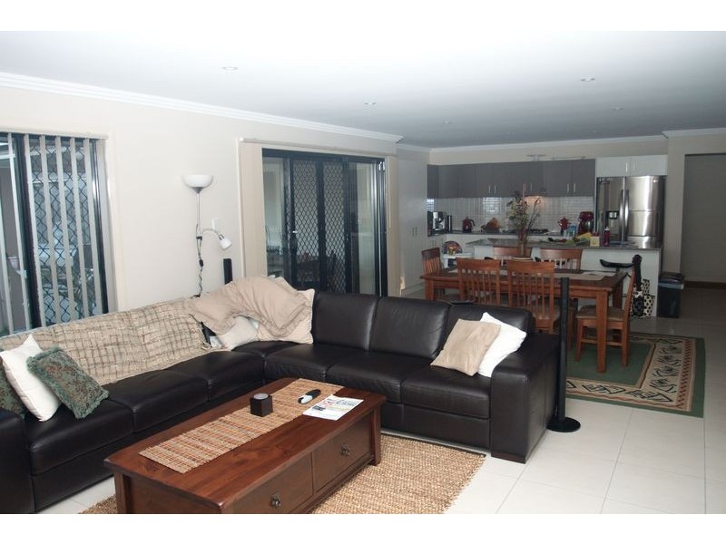 23 Azure Way, Coomera QLD 4209