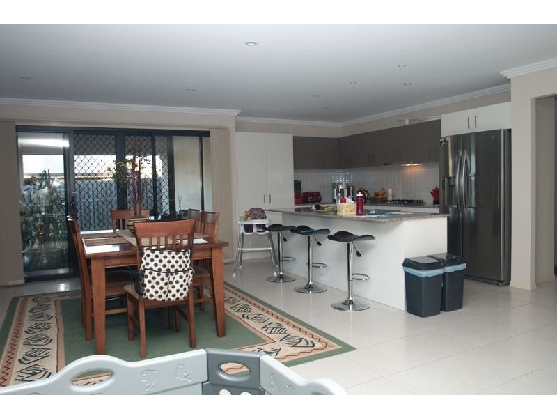 23 Azure Way, Coomera QLD 4209
