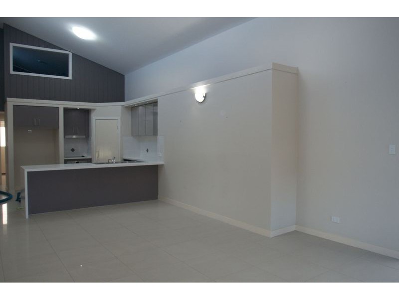 2 Southern Lights Drive, Upper Coomera QLD 4209