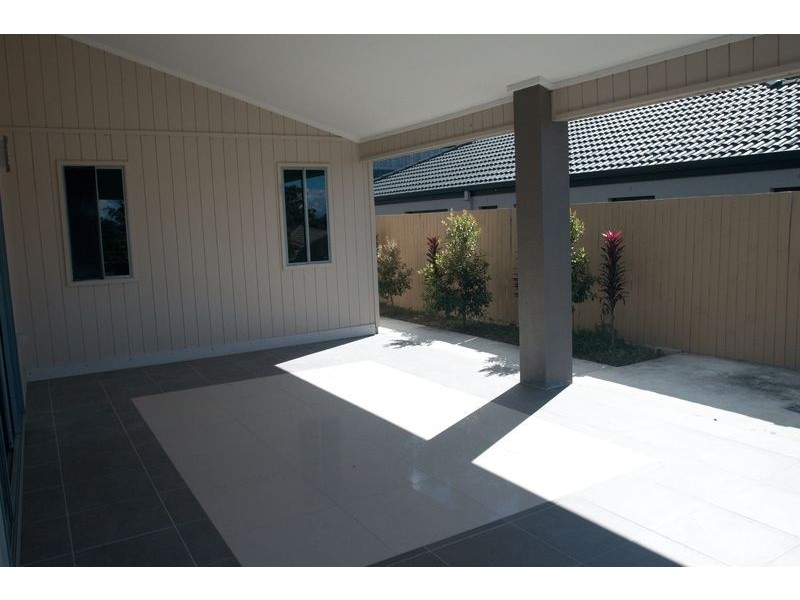 2 Southern Lights Drive, Upper Coomera QLD 4209