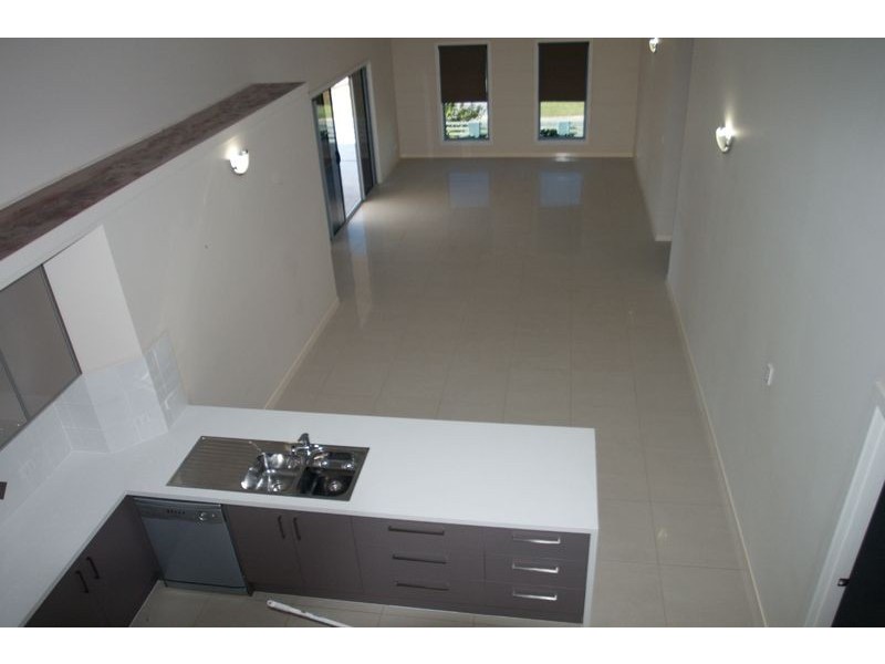 2 Southern Lights Drive, Upper Coomera QLD 4209