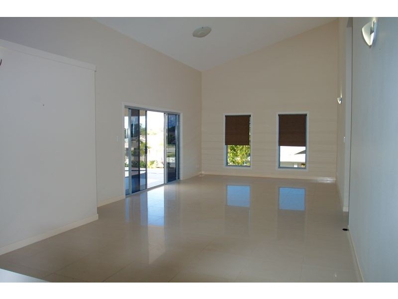 2 Southern Lights Drive, Upper Coomera QLD 4209