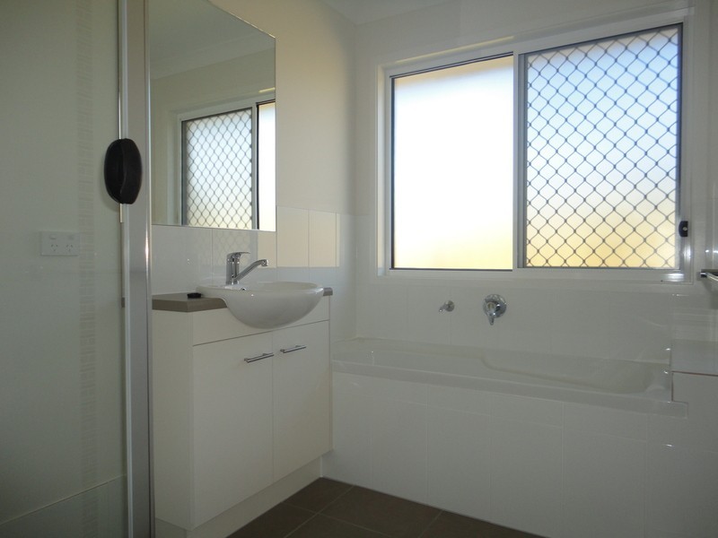 29 Pyrite Street, Pimpama QLD 4209