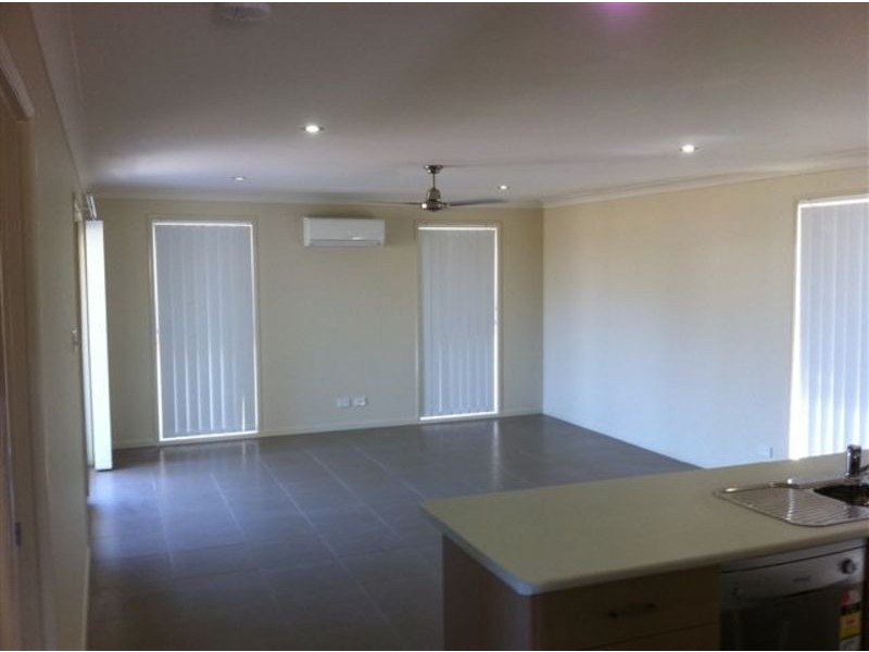 14 Beaumont Drive, Pimpama QLD 4209