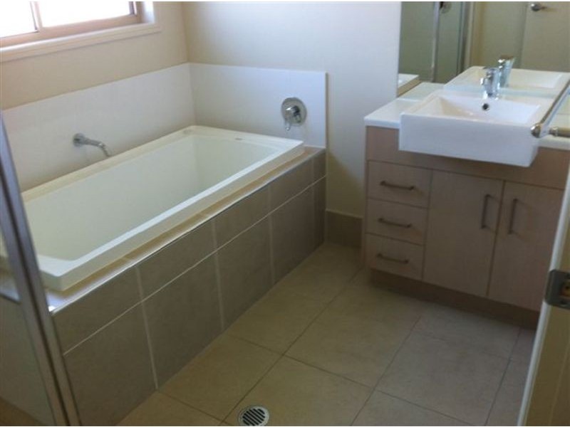 14 Beaumont Drive, Pimpama QLD 4209