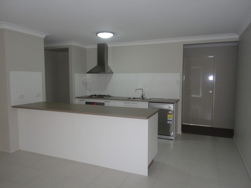 11 Mclachlan Circuit, Pimpama QLD 4209