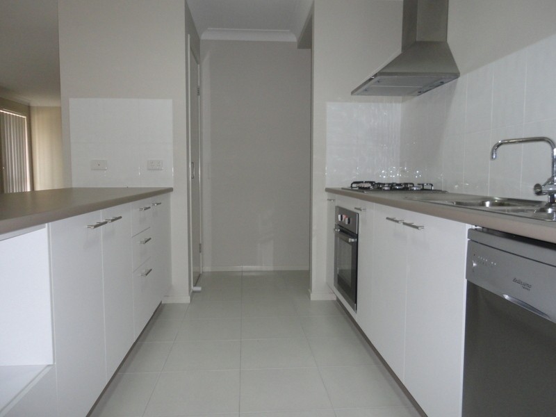 11 Mclachlan Circuit, Pimpama QLD 4209