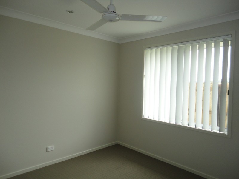 11 Mclachlan Circuit, Pimpama QLD 4209