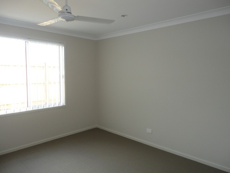 11 Mclachlan Circuit, Pimpama QLD 4209