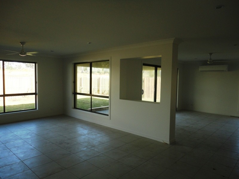 10 Severn Street, Coomera QLD 4209