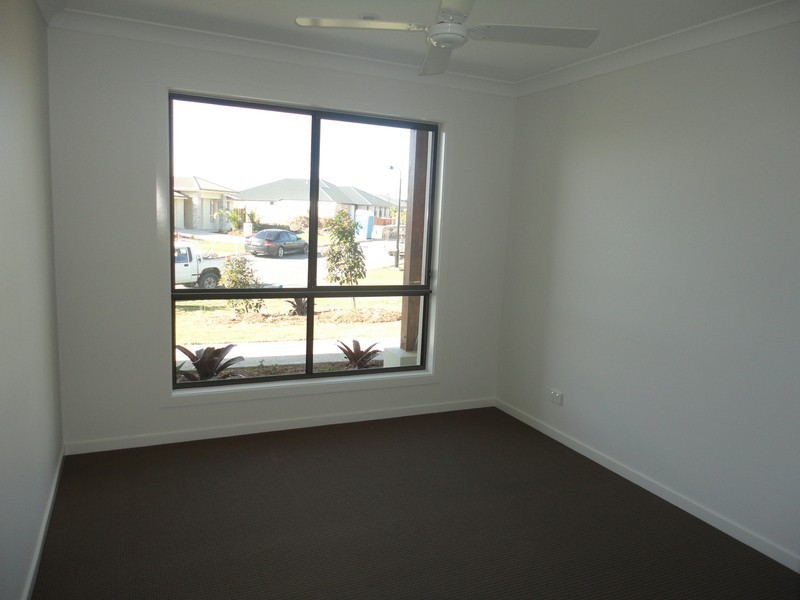 10 Severn Street, Coomera QLD 4209