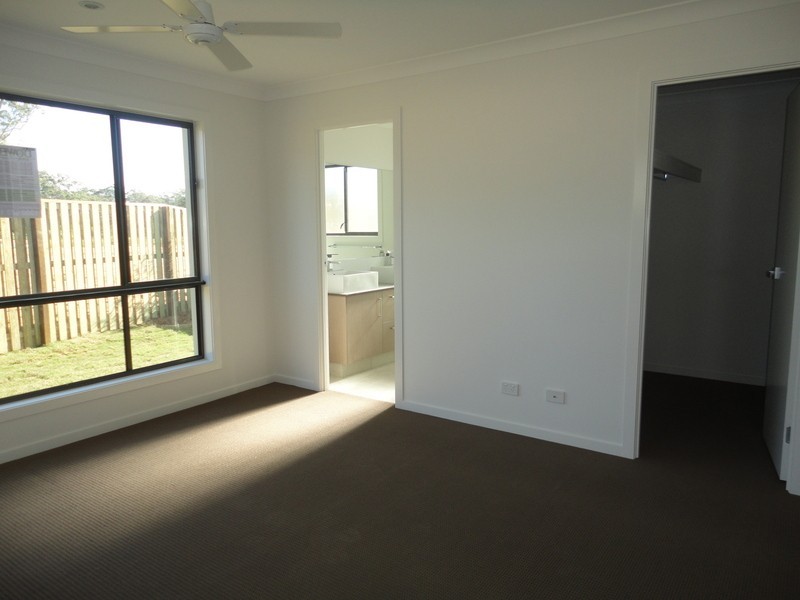 10 Severn Street, Coomera QLD 4209