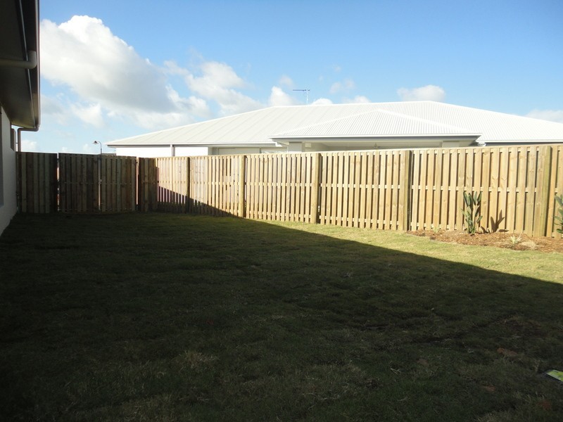 10 Severn Street, Coomera QLD 4209