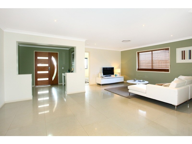 22 Coach Way, Upper Coomera QLD 4209