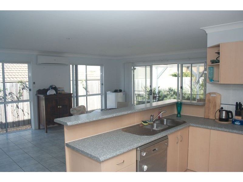 16 Billinghurst Crescent, Upper Coomera QLD 4209