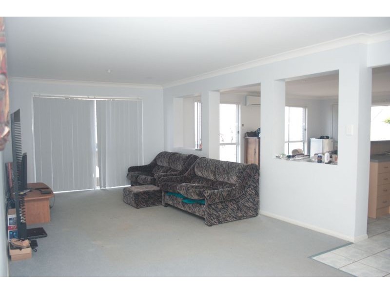 16 Billinghurst Crescent, Upper Coomera QLD 4209