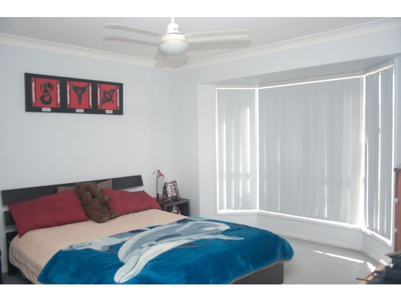 16 Billinghurst Crescent, Upper Coomera QLD 4209