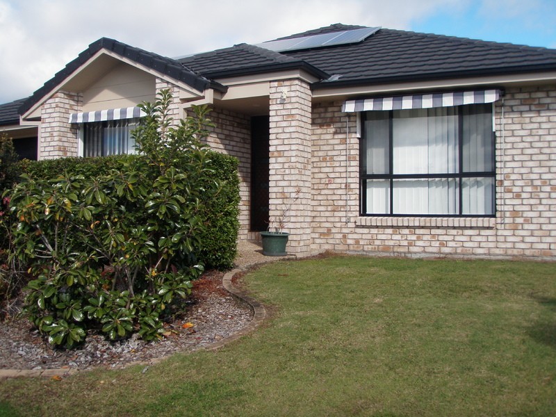 8 Bodacious Street, Pimpama QLD 4209