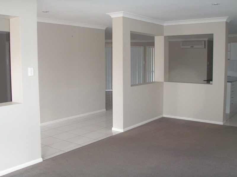 8 Bodacious Street, Pimpama QLD 4209